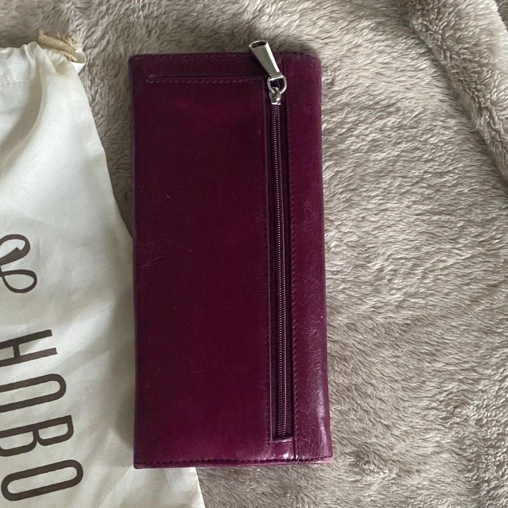 HOBO Rich Purple Leather Wallet - Picture 3 of 3